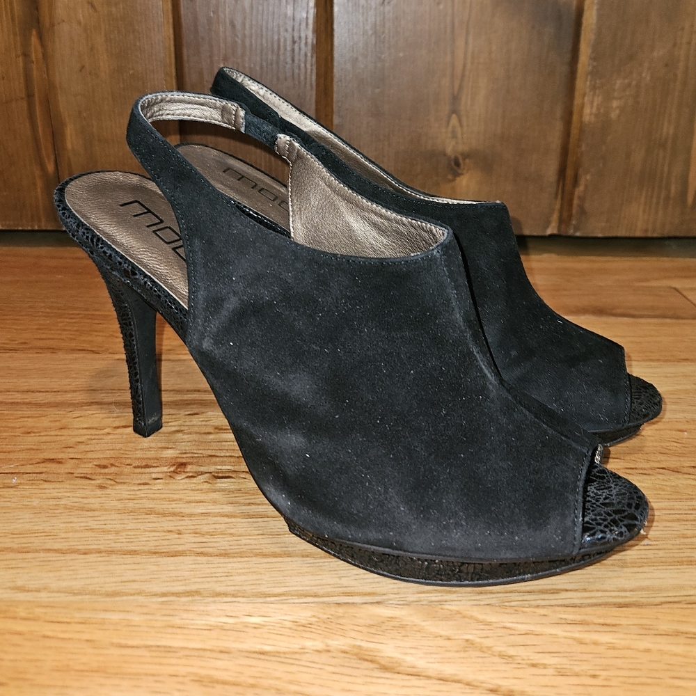 Moda Black Suede Slingback Toed Heel